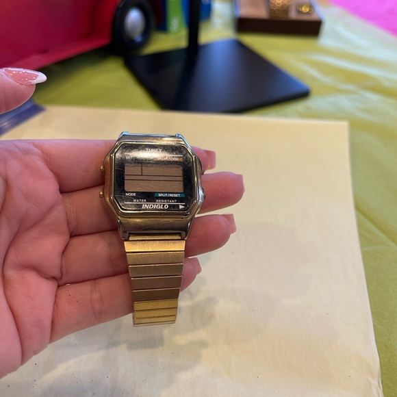 Timex Gold Digital Watch - Picture 5 of 6